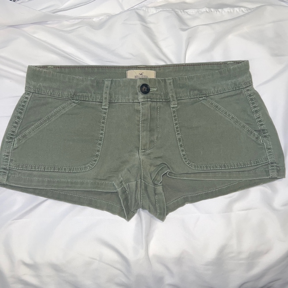Olive Green Hollister So-Cal Stretch Khaki shorts, Size:1